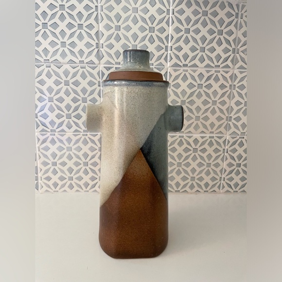 Mid Century Pottery Craft pottery fire hydrant style vase - Picture 3 of 7